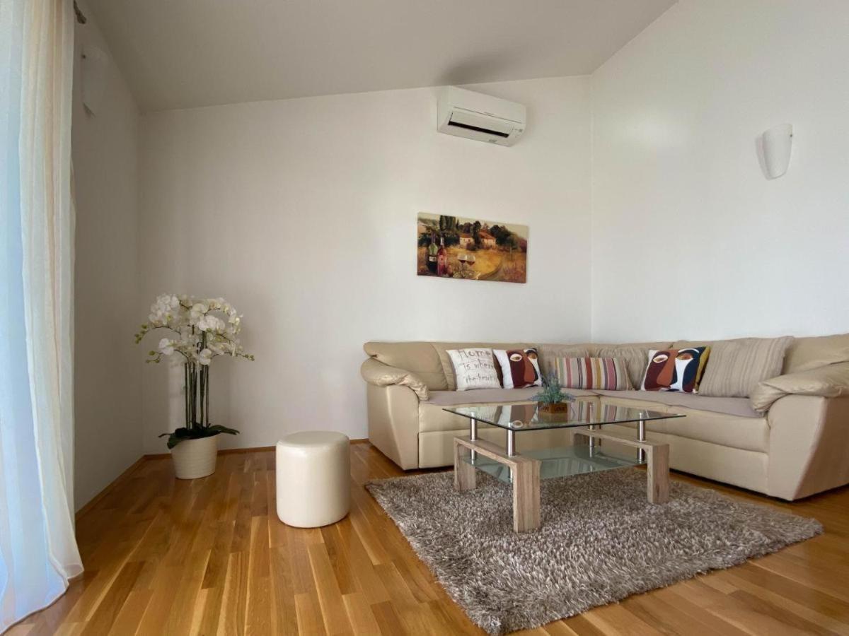 فندق Apartman Ivan ماكارسكا المظهر الخارجي الصورة